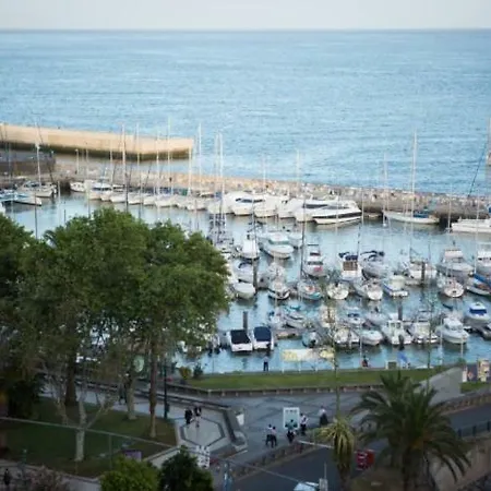 W Stunning View - Marina - Free Parking & Ac Διαμέρισμα *